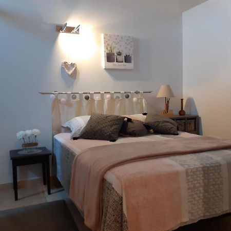 Appartement L'Archimbaude à Pertuis Extérieur photo